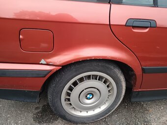 BMW E36 320i touring - 9