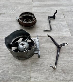 ČZ 175 skútr prase rikša - díly - 9