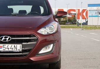 Hyundai i30 1.4i MPI DOHC CVVT YES - 9