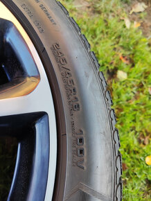 Zimní sada Mercedes w213 třída E 5x112 Goodyear 245/45/18 - 9