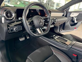 Mercedes-Benz CLA180 AMG,MbuX,Panorama,FaceLift - 9