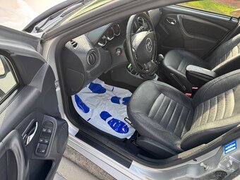 Prodám Dacia Duster 4x4 1,2 benz 92 KW rv 16 - 9