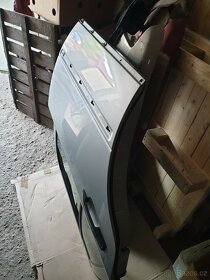 W124 používaná přední kapota do r.1993 před face lift - 9