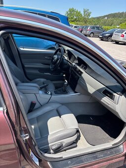 E90 330D - 9