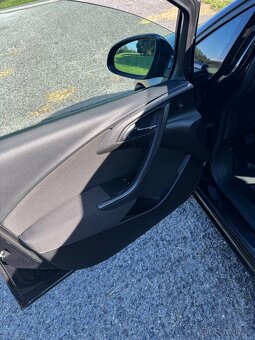 Opel Astra J 1.6 - 9