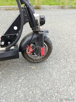 Elektrokoloběžka - nepojízdná (náhradní díly) - 9