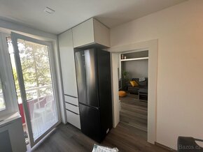 Kompletní realizace a rekonstrukce domů, bytů - 9