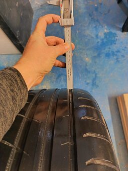 Pirelli pzero 225/40/19 - 9