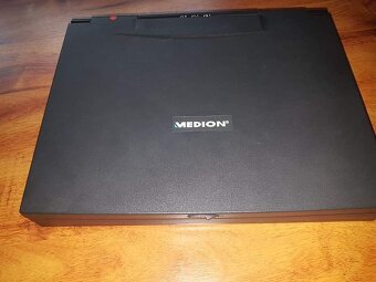 Stary noteboook - FUNGUJE - 9