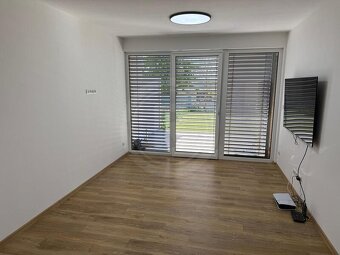 PRONÁJEM ŘADOVÉHO BUNGALOVU 3+KK, PLATANOVÁ, MLADÉ U ČB - 9