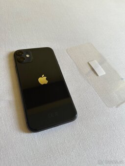 Apple iPhone 11 128GB - 9