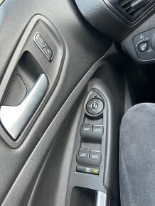 Ford Kuga 42 300 km - 9
