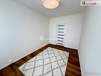 Pronájem bytu 2+kk 45 m2 zařízený po rekonstrukci panel - 9