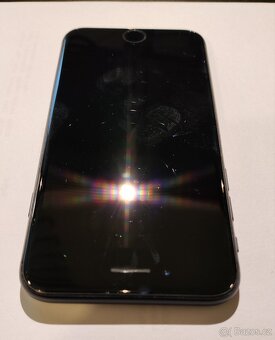 Apple iPhone SE 2020, 128Gb - 9