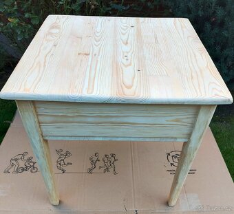 Stolička (štokrle) renovovaná 47x47x50cm - 9