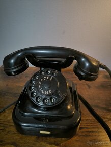 Historický telefon - 9