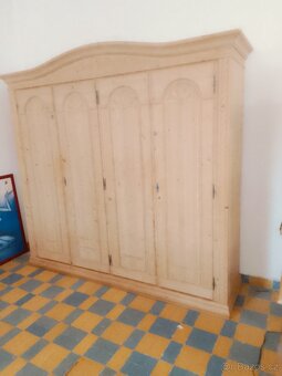 Kompletní dřevěná ložnice VOGLAUER - 9