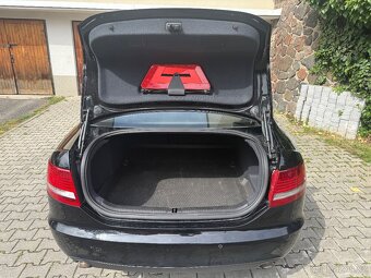 Audi A6 C6 2.0 TDI, pravidelný servis, tažné, zachovalá - 9
