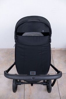 Cybex Priam 2023 Matt Black + Manhattan Grey Plus Seat Pack - 9