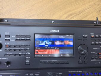 Prodám profesionální klávesy Yamaha PSR-SX700 - 9