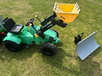Šlapací traktor Rolly Toys nafukovací + 2 vleky a pluh - 9