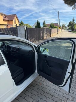Volkswagen Golf Plus 2.0TDi 81kW 2010 - 9