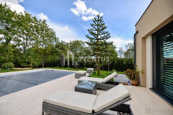 Prodej rodinného domu 716 m2, pozemek 1135 m2 - 9