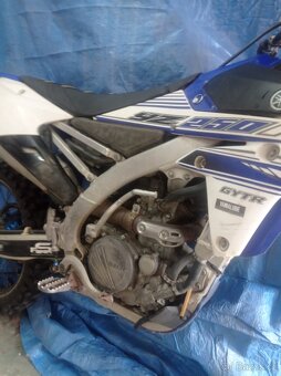yamaha yzf 250 - 9