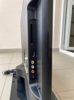 LCD televize SONY KDL-32EX310 - 9