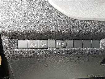 Prodám TOYOTA ProACE VERSO VIP 130 kW - 9