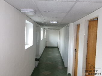 Pronájem kanceláře s galerií 36m2 blízko centra Brna - 9