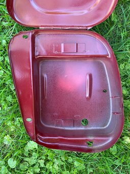 ORIGINÁL NEPOUŽITÝ BATERIOVÝ KASTLÍK JAWA - 9