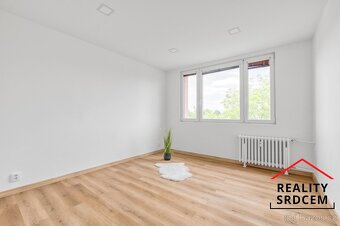 Pronájem bytu v os. vlast. o velikosti 2+1+balkon/58 m2 na u - 9