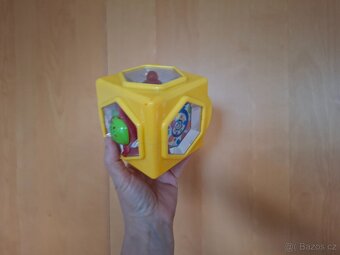 Interaktivní kostka pro batolata, 10cm - 9