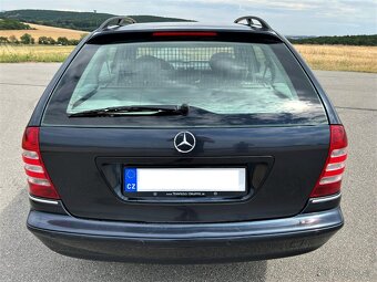Mercedes-Benz C 320CDI 165kw  r.v.2006 -Plná výbava - 9