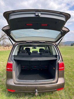VOLKSWAGEN TOURAN 1.6 - 77kW - 9