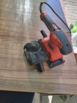 Prodám kompaktní vibrační bruska - 9