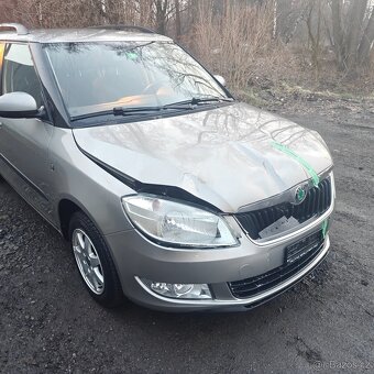 Škoda Fabia II 1.2 TSI 79.tis.km Švýcarsko combi - 9