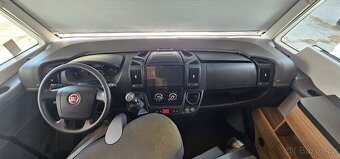 205PS r 2021 ADRIA SONIC 3.5t 2,3 Iveco 7M OBYTNÉ AUTO - TOP - 9