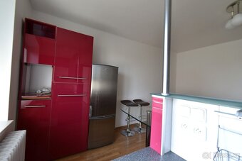 Pronájem bytu 2+kk, 36m2, Praha 3 Žižkov - 9
