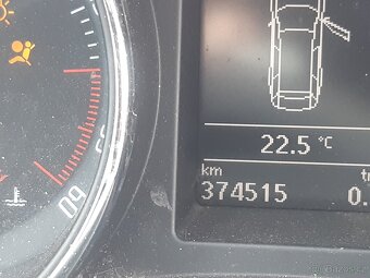 Škoda Superb II 2.0 TDI kombi - 9