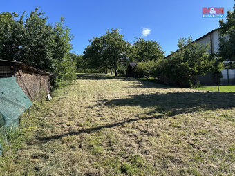 Prodej pozemku k bydlení, 765 m², Lešná - 9