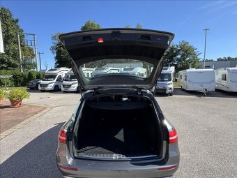 Prodám Mercedes-Benz Třídy E, 3,0 350d - odpočet DPH - 9