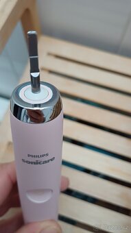 Zubní kartáček Philips Sonicare DiamondClean - 9