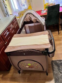 Cestovní postýlka - 9