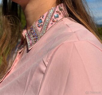 Western show halenka - 9