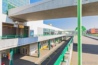 Prodej bytu 2+kk s loždzí a sklepem před rekonstrukcí - 9