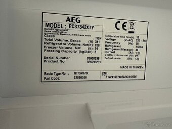Lednice s mrazákem Aeg (235) - 9