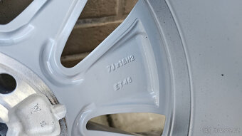 205/60 R16 - Originál ALU kola Škoda Octavia IV - 4, ET 46 - 9