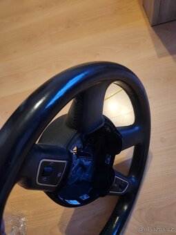 Volant A8 - 9